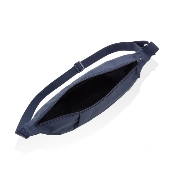 Crescent XL AWARE™ RPET Half-Moon Sling Tasche, navy blau