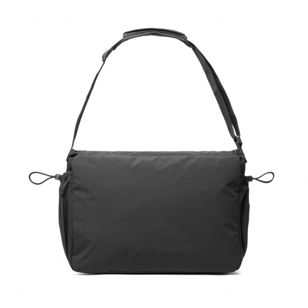 KENTO URBAN 15,6` Messenger aus RCS recyceltem Nylon, schwarz