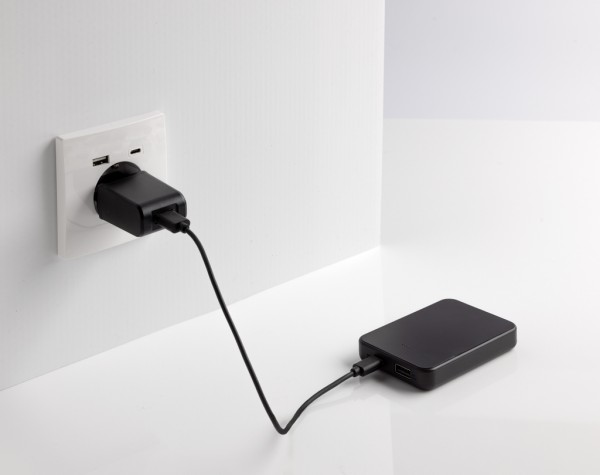 Boostcore 5.000mAh Powerbank aus RCS rec. Kunststoff, schwarz