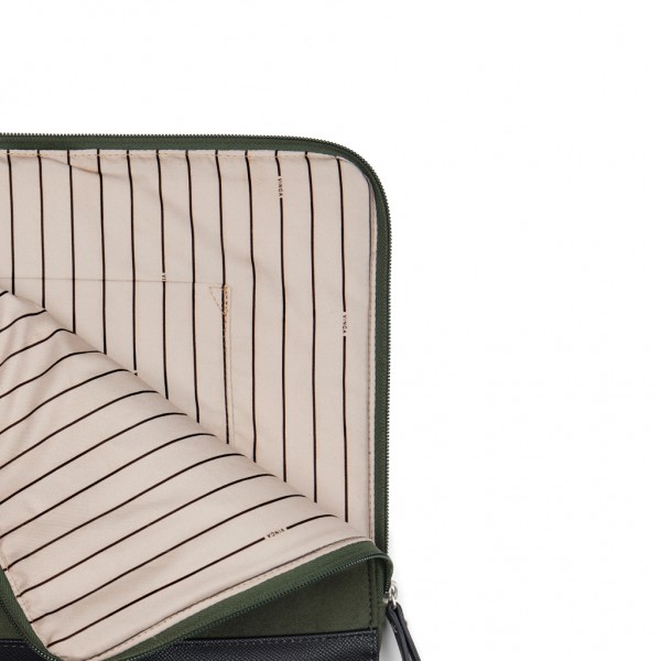 VINGA Marlow 16` Laptop Sleeve aus RCS recyceltem Polyester, grün