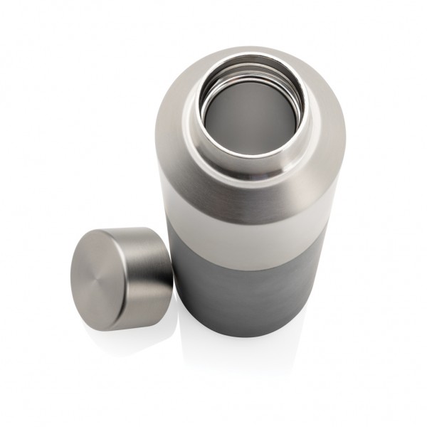 Fluid Flasche aus RCS-zertifiziert recyceltem Stahl, 600ml, schwarz