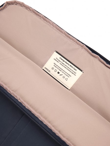 KENTO URBAN 15,6` Laptop-Sleeve aus RCS rec. Nylon, navy blau