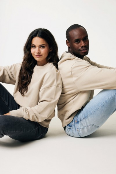 IQONIQ Kruger Relax-Rundhals-Sweater aus recycelt. Baumwolle, desert XXS