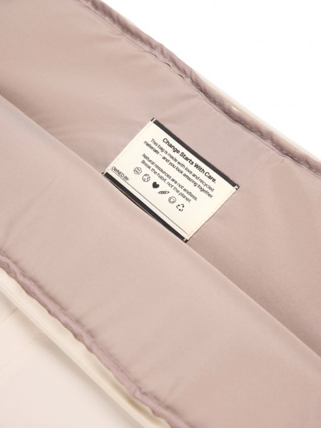 KENTO URBAN 15,6` Laptop-Sleeve aus RCS rec. Nylon, beige