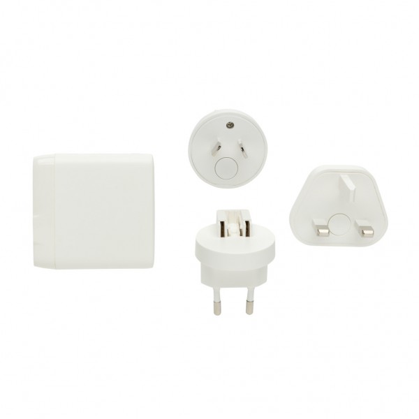 TravelCharge Pro Reiseladegerät mit USB-C aus RCS rec. ABS, weiß
