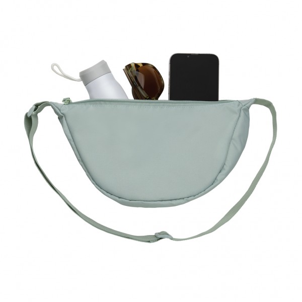 Crescent AWARE™ RPET Half-Moon Sling Tasche, Iceberg green