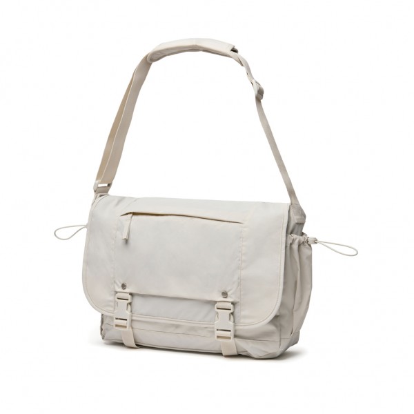 KENTO URBAN 15,6` Messenger aus RCS recyceltem Nylon, beige