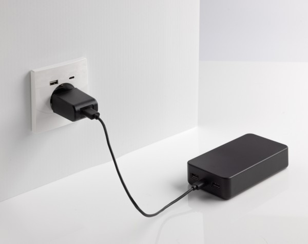 Boostcore 20.000mAh Powerbank aus RCS rec. Kunststoff, schwarz